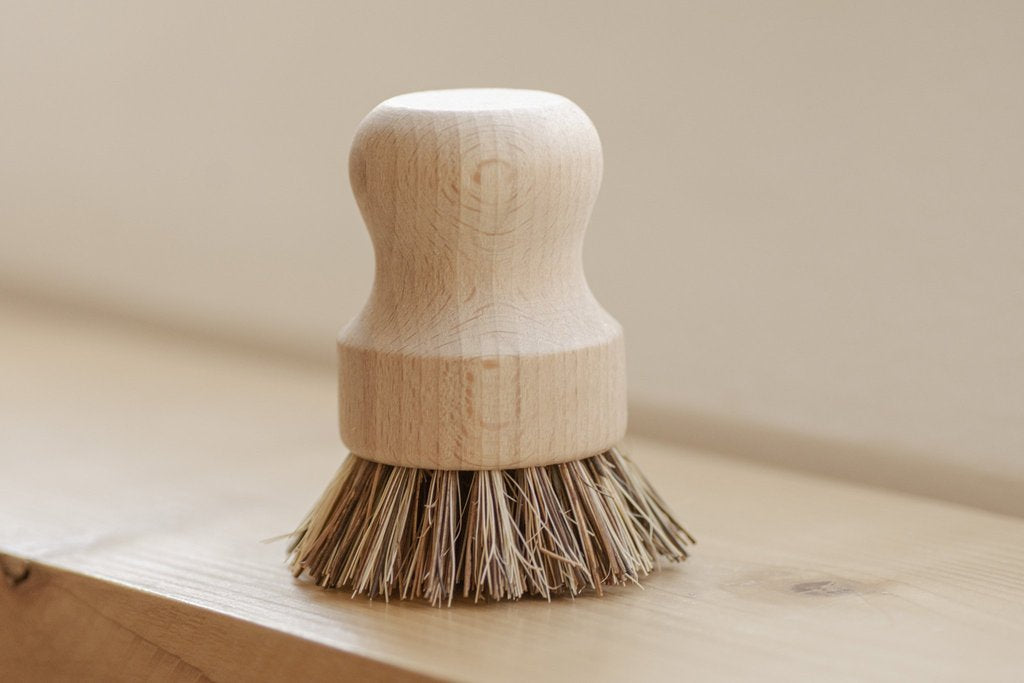 No Tox Life Pot Scrubber | White Teakwood & Plant Fiber